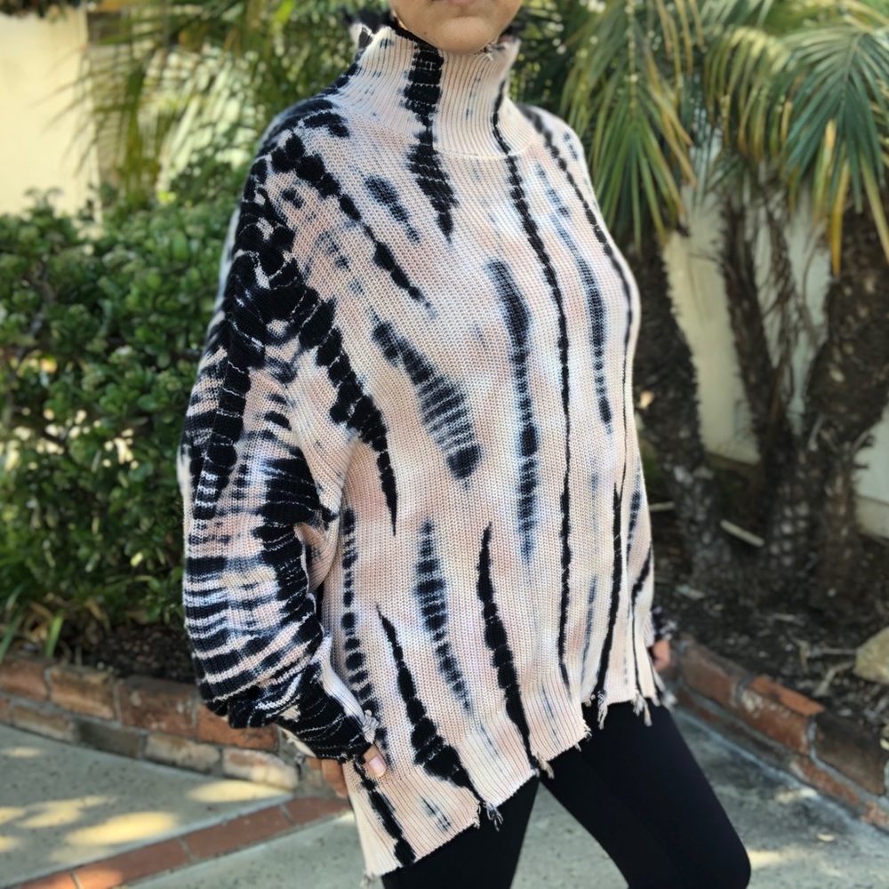 NWT YOUNG FABULOUS AND BROKE Distressed Cameron Oversized Turtleneck Sweater M/L
